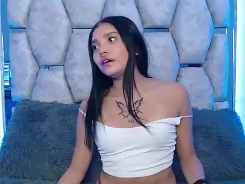 AnalyMilles online show from October 18, 2025, 10:28 am