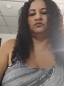 MEYBELLATINA online show from October 9, 2025, 8:53 pm