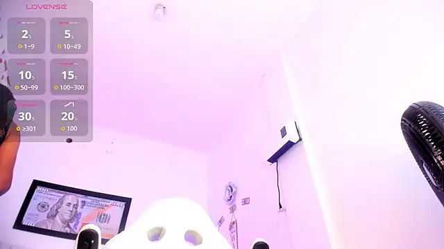 Snapshot of sofiaa_ferrer chatting on November 16, 2025, 5:39 pm sofiaa ferrer online show from November 16, 2025, 5:39 pm