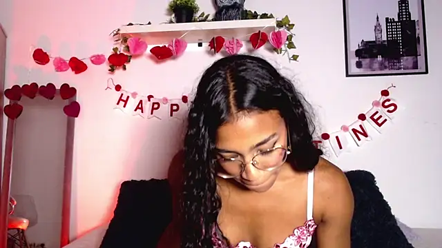 Snapshot of SashaBowei chatting on February 15, 2026, 2:23 am SashaBowei online show from February 15, 2026, 2:23 am