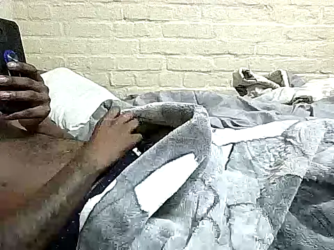 Snapshot of Mshayiwesinqe chatting on November 4, 2025, 6:06 am Mshayiwesinqe online show from November 4, 2025, 6:06 am