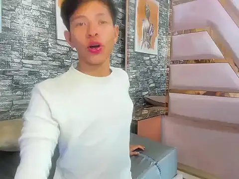 CamelyHarrper1 online show from September 27, 2025, 2:28 am
