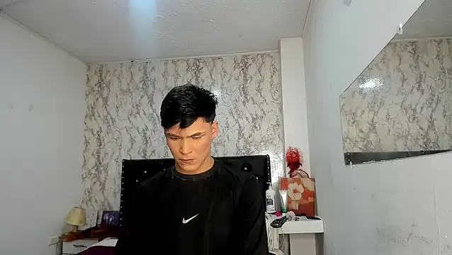 Aaron Foxxx online show from November 15, 2025, 1:42 am