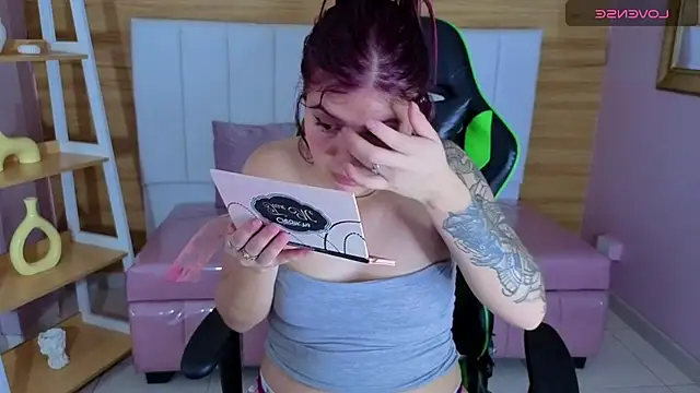 draviana a  online show from November 28, 2025, 3:07 am