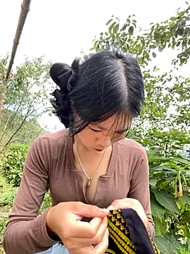 -mayhan11 online show from October 22, 2025, 3:50 am