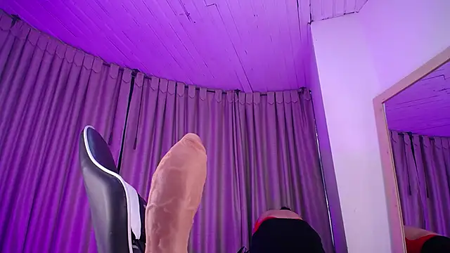 Tamararosses online show from March 16, 2026, 1:26 pm