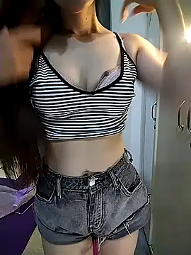 Snapshot of Quynhbabysexy chatting on December 17, 2025, 9:14 am Quynhbabysexy online show from December 17, 2025, 9:14 am