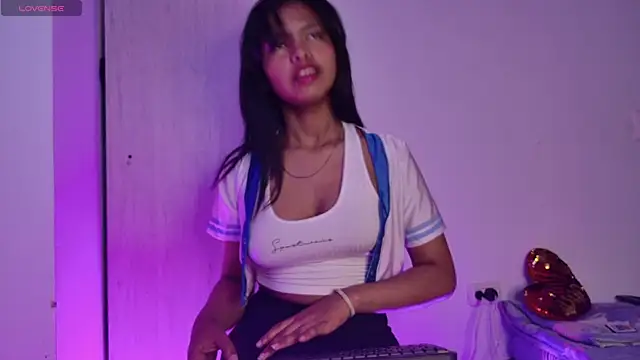 miamiller188 online show from November 10, 2025, 11:21 pm