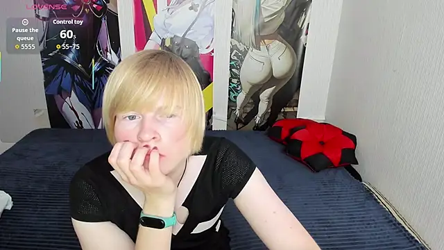 Cattie w  online show from October 17, 2025, 1:20 am