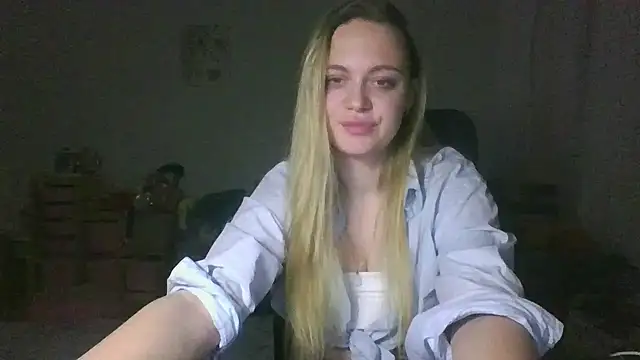 Cynoraye online show from February 4, 2026, 9:54 pm