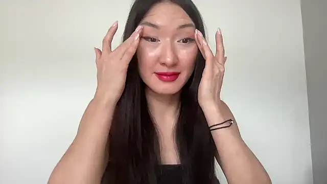 Snapshot of Fenaraya chatting on January 6, 2026, 12:20 pm Fenaraya online show from January 6, 2026, 12:20 pm