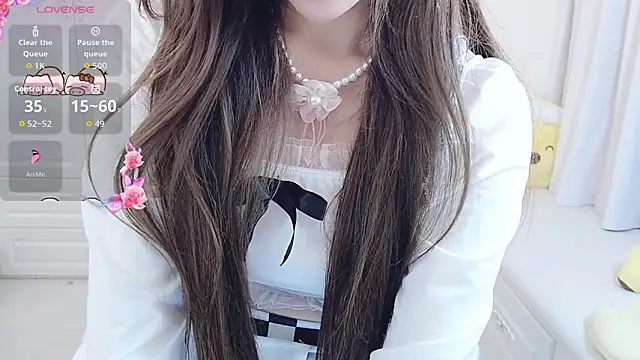 Coco-Di online show from October 22, 2025, 2:49 pm