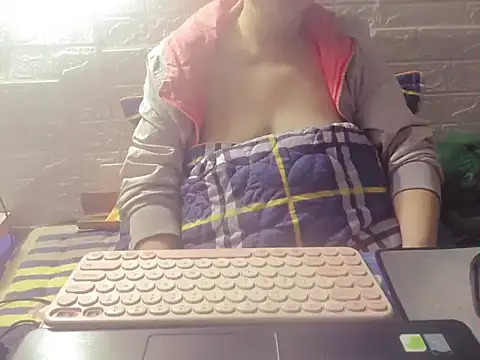 hyhy 99 online show from December 2, 2025, 6:09 pm