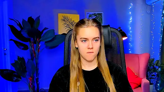 JuneWoods online show from January 15, 2026, 8:18 am