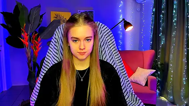 JuneWoods online show from February 5, 2026, 7:15 am