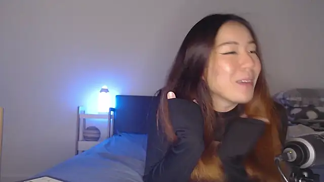 blueburrypie online show from October 27, 2025, 1:45 pm