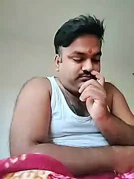 desiyouth94 online show from November 28, 2025, 10:37 am