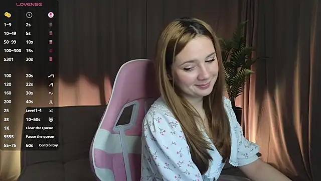 KariDollar online show from April 6, 2026, 8:32 pm