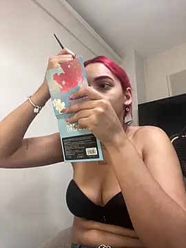 Snapshot of theladymonserrateshow chatting on October 27, 2025, 12:06 pm theladymonserrateshow online show from October 27, 2025, 12:06 pm