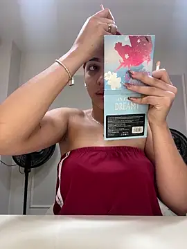 Snapshot of theladymonserrateshow chatting on January 6, 2026, 11:58 am theladymonserrateshow online show from January 6, 2026, 11:58 am