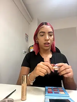 Snapshot of theladymonserrateshow chatting on October 17, 2025, 12:07 pm theladymonserrateshow online show from October 17, 2025, 12:07 pm