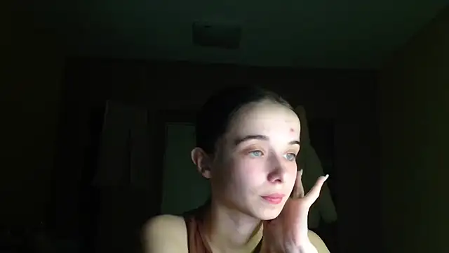 Emilia Light online show from January 11, 2026, 4:14 pm