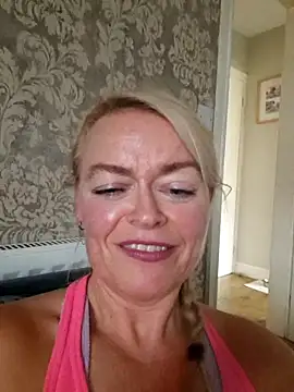 demidelightfulxx online show from September 29, 2025, 1:17 pm