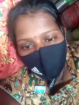 Tamil Hot Sandy online show from October 22, 2025, 4:23 am