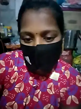 Tamil Hot Sandy online show from November 20, 2025, 1:28 am