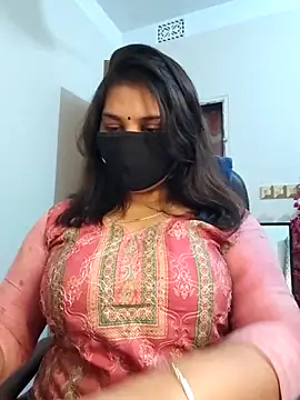 Snapshot of Queen_Homaira chatting on December 15, 2025, 6:41 am Queen Homaira online show from December 15, 2025, 6:41 am