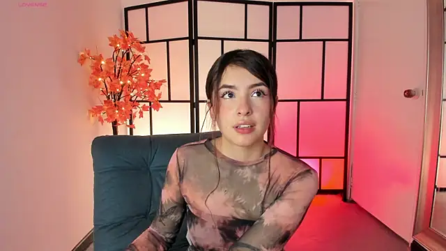 Snapshot of Sweet_pay chatting on November 25, 2025, 12:05 pm Sweet pay online show from November 25, 2025, 12:05 pm