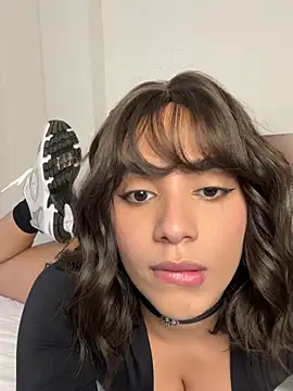 Snapshot of Capricho_01 chatting on February 2, 2026, 5:56 pm Capricho 01 online show from February 2, 2026, 5:56 pm