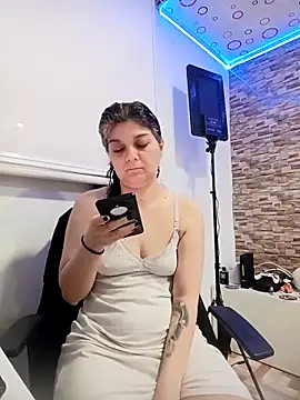 Yin yang hot online show from November 9, 2025, 3:10 am