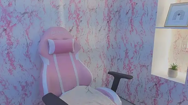 Sharon Curvy online show from November 9, 2025, 3:43 am