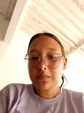 Snapshot of young_dairy01 chatting on October 15, 2025, 12:02 pm young dairy01 online show from October 15, 2025, 12:02 pm