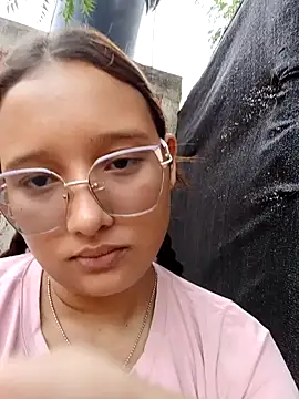 Snapshot of young_dairy01 chatting on October 16, 2025, 12:02 pm young dairy01 online show from October 16, 2025, 12:02 pm