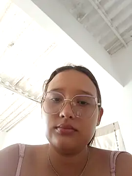 Snapshot of young_dairy01 chatting on October 10, 2025, 12:28 pm young dairy01 online show from October 10, 2025, 12:28 pm