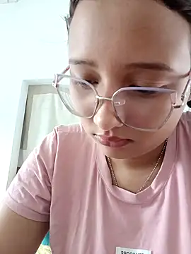 Snapshot of young_dairy01 chatting on October 8, 2025, 12:28 pm young dairy01 online show from October 8, 2025, 12:28 pm