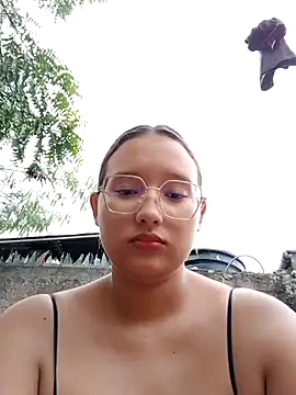 young dairy01 online show from December 2, 2025, 11:23 am