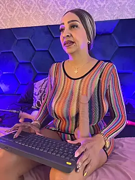 Angelina Roa online show from May 15, 2026, 2:59 pm