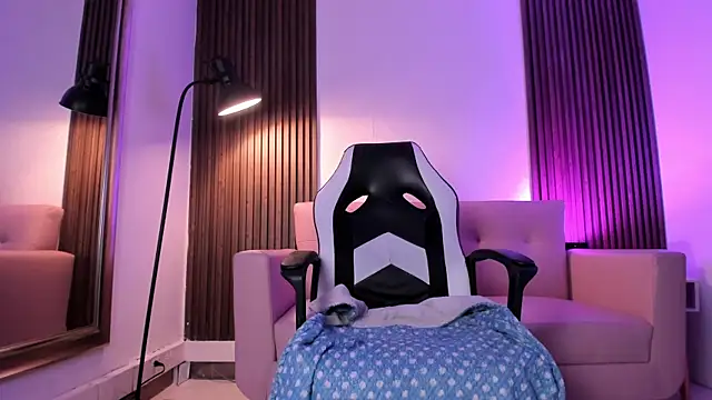 Snapshot of MAGIC_VERA chatting on July 18, 2026, 3:26 am MAGIC VERA online show from July 18, 2026, 3:26 am