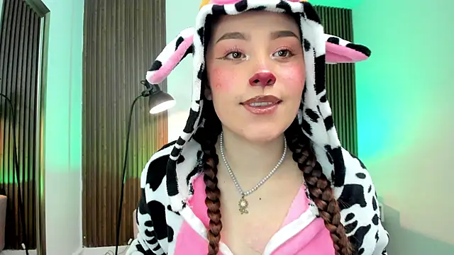 Snapshot of MAGIC_VERA chatting on January 17, 2026, 10:52 am MAGIC VERA online show from January 17, 2026, 10:52 am