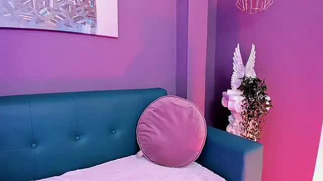 Snapshot of Alessiia__ chatting on December 2, 2025, 3:07 am Alessiia online show from December 2, 2025, 3:07 am