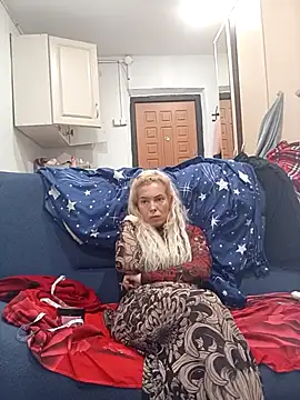 Conny Shellie online show from November 19, 2025, 11:10 am