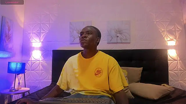 Snapshot of george_lance chatting on October 19, 2025, 10:12 pm george lance online show from October 19, 2025, 10:12 pm