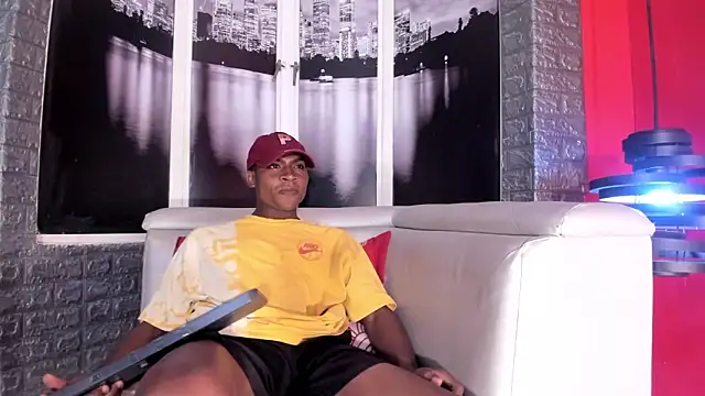 Snapshot of george_lance chatting on December 3, 2025, 4:02 am george lance online show from December 3, 2025, 4:02 am