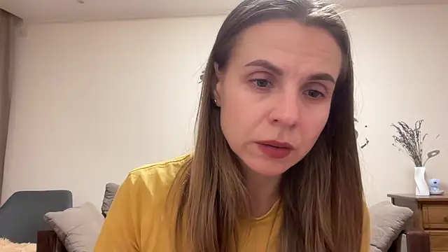 Snapshot of AnnieLove7722 chatting on October 17, 2025, 6:53 pm AnnieLove7722 online show from October 17, 2025, 6:53 pm