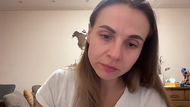 Snapshot of AnnieLove7722 chatting on October 23, 2025, 10:14 am AnnieLove7722 online show from October 23, 2025, 10:14 am