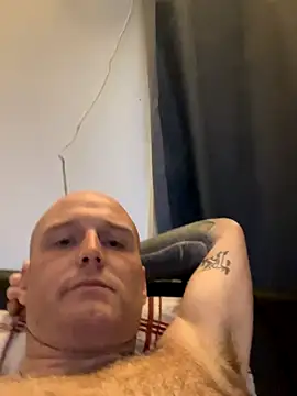 Thebald-topher online show from October 8, 2025, 9:37 pm