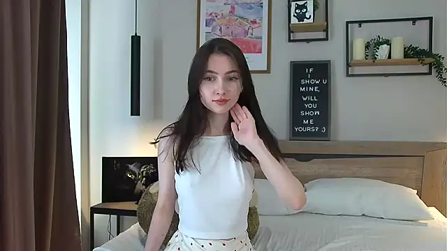 Snapshot of AnaMoonlight chatting on June 30, 2026, 11:43 am AnaMoonlight online show from June 30, 2026, 11:43 am